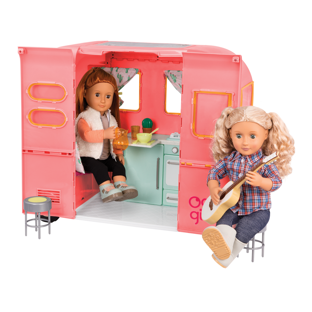 RV Seeing You Camper Pink with Noa and Coral